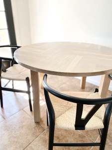 White oak round kitchen table 